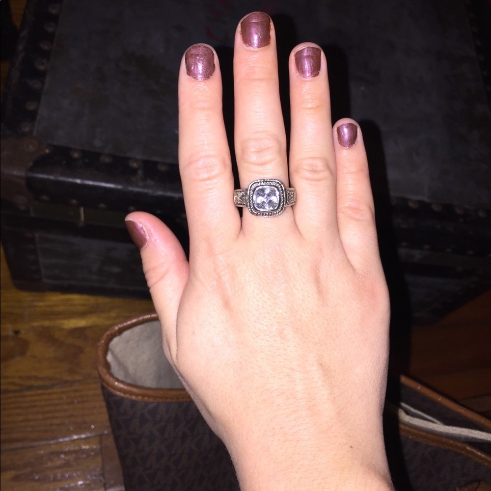 Fake diamond ring with accents